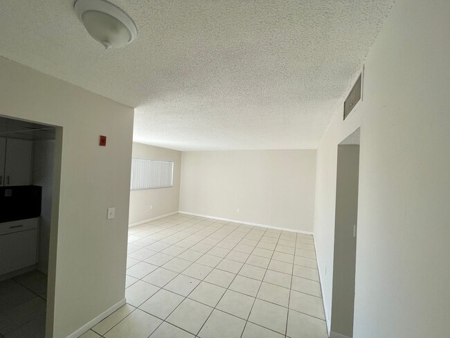 Photo - Miami Gardens one bedroom one bathroom for... Unit 110