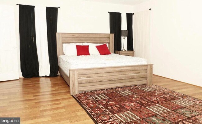 Photo - 9216 Crandall Rd