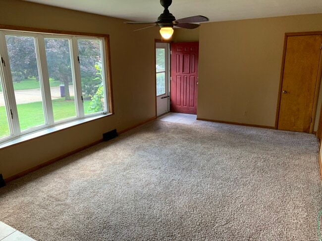 Photo - 2212 Cedar Acres Dr