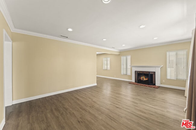 Photo - 12938 Jefferson Ave