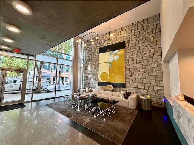 Photo - 845 Spring St NW Unidad 524