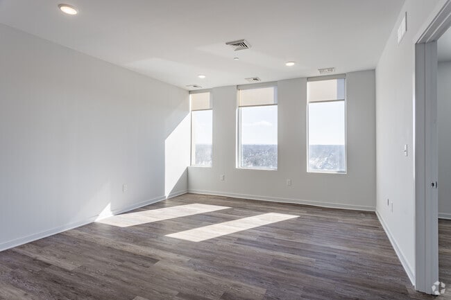 1BD, 1BA - 830SF