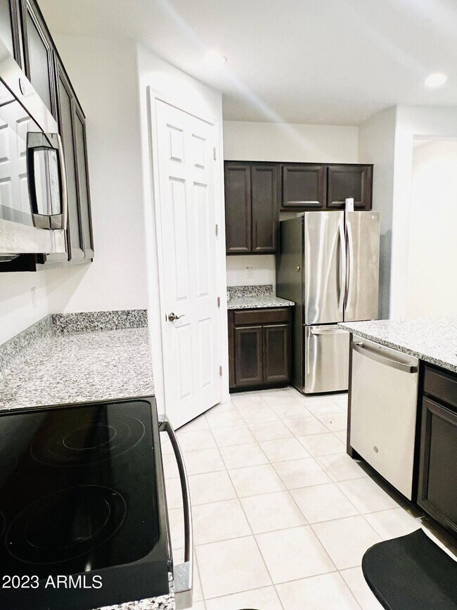 Photo - 1724 E Brandon Dr