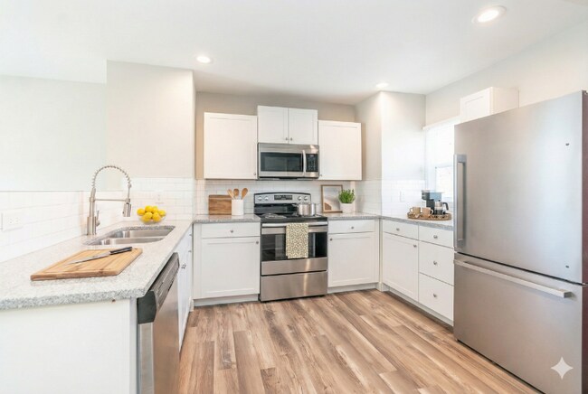 Photo - 1098 E 22nd Ave