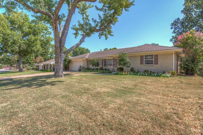 5833 S Joplin Ave