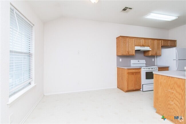 Building Photo - 3402 Toledo Dr Rental