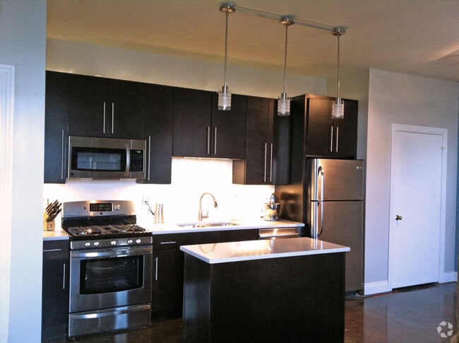 Building Photo - 509 Delaware Street Unit 305 Rental