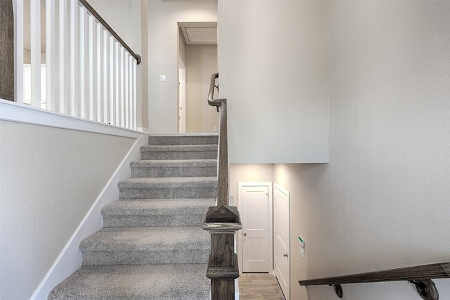Photo - 115 Handley Dr