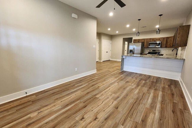 2312 Lavern St Unit 1Unit 1