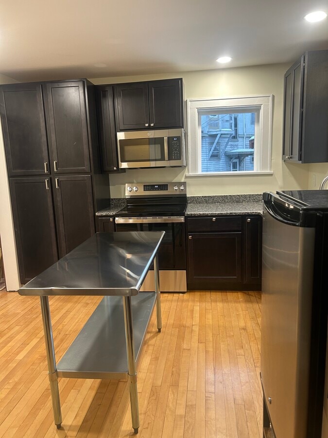 Photo - 1505 Adams St