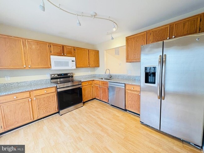 Photo - 13918 Big Yankee Ln