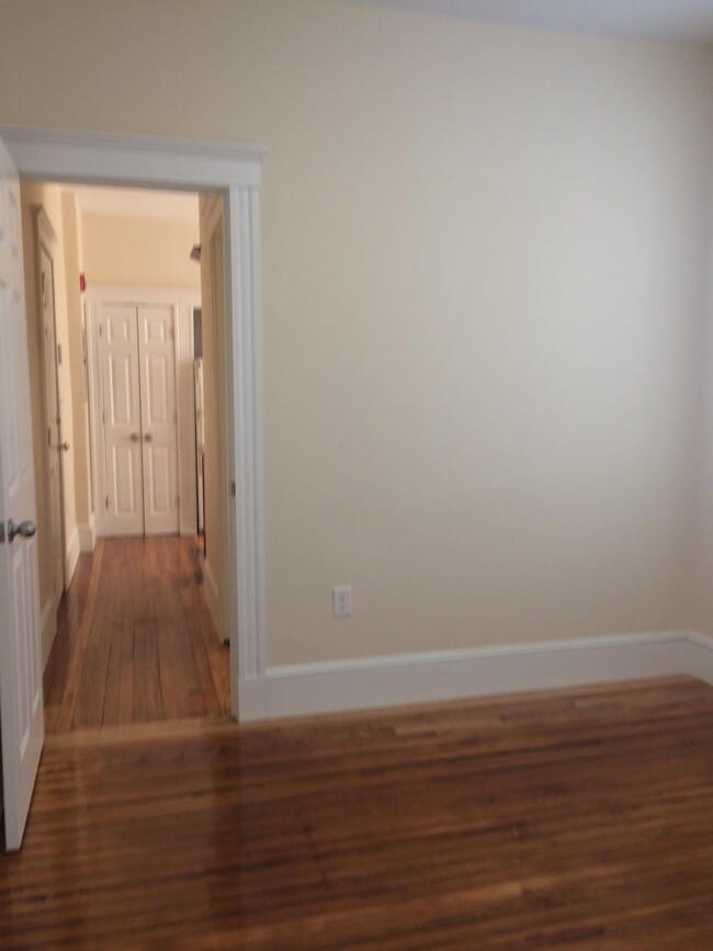 Building Photo - 883 Huntington Ave Unit 8