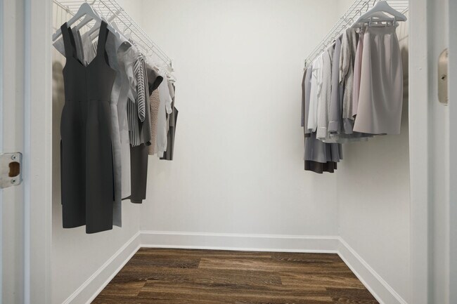 Photo - Satyr Hill Apartments