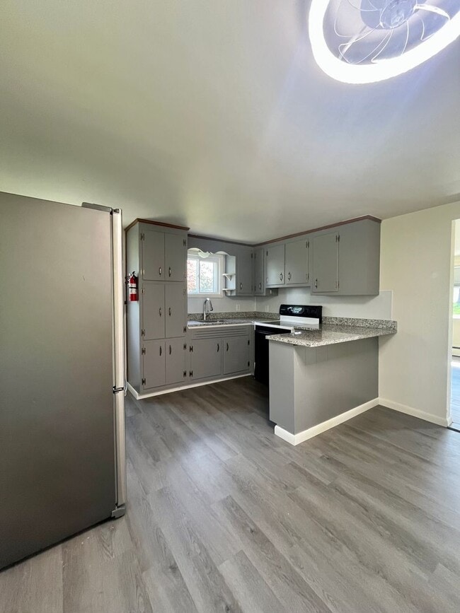 Photo - 4 Bed Single Family Home Available Now!