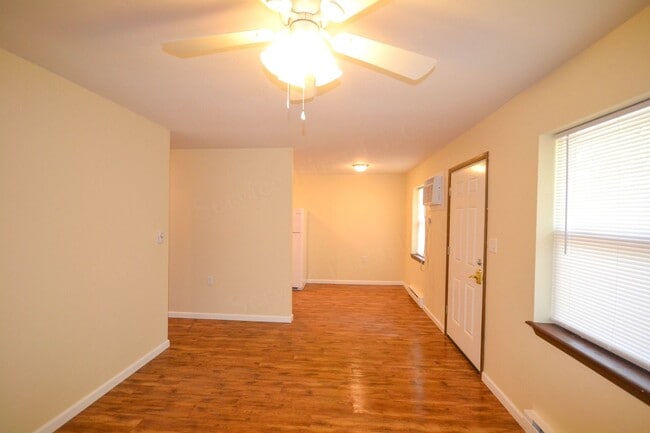 Photo - Longton Apartments Unit 5