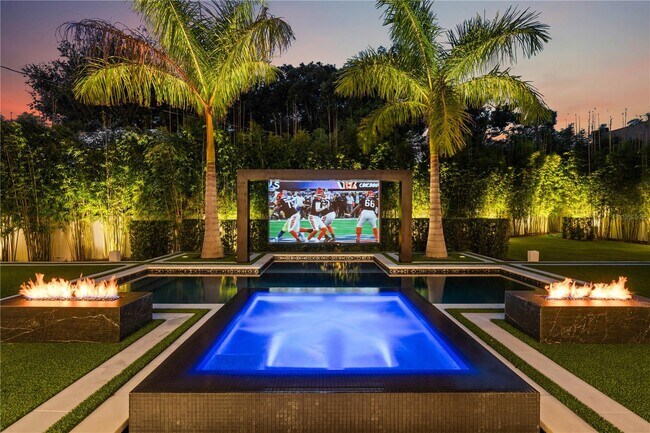 Photo - 1221 Richmond Rd