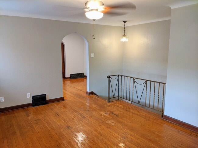 Building Photo - Tower Grove South - 1 Bedroom, 1 Bathroom Unit 3817 FL 2