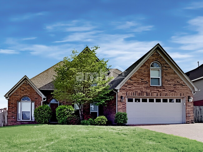 Photo - 6857 Briarfield Ln