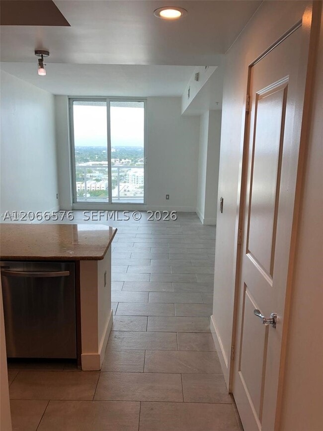 315 NE 3rd St Unidad 2009