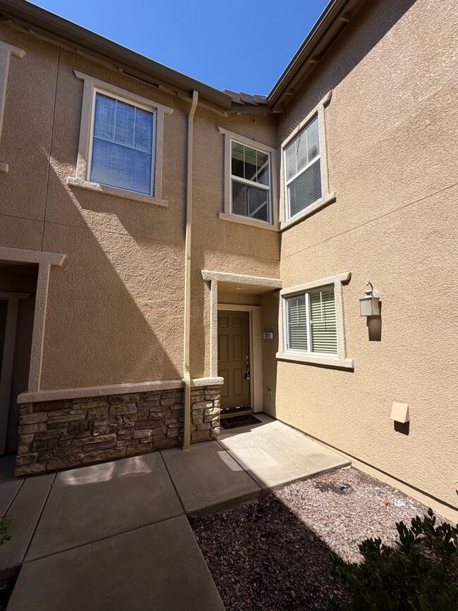 Photo - 3301 N Park Dr