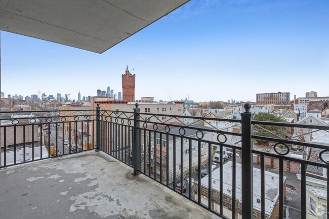 Building Photo - 125 43rd St Unit 905 Rental
