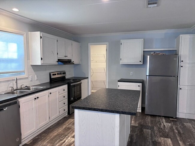 Photo - BEAUTIFUL +55 HOA COMMUNITY- ASK ABOUT OUR...