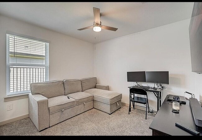 Building Photo - 1246 Truckee River Dr