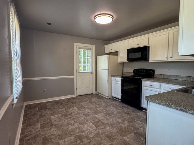 Photo - 525 E Cawson St