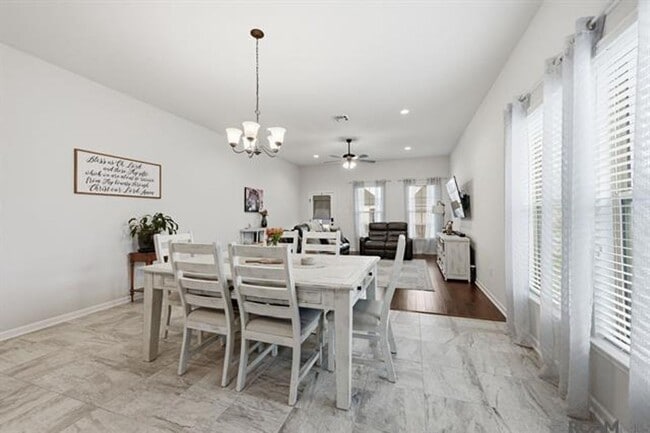 Photo - 4 Bedroom House Near LSU on Burbank