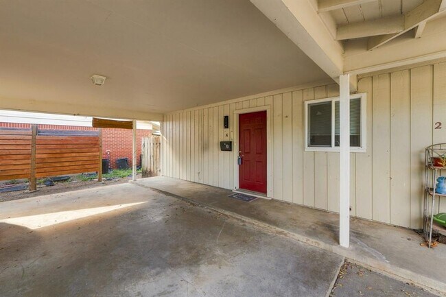 2201 Lanier Dr