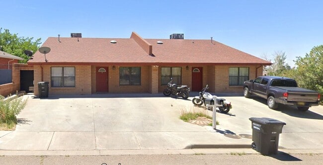 Photo - 2100 Hickory Dr Unit A