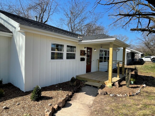 Photo - GORGEOUS 4 BEDROOM HOME