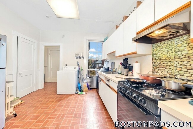 Photo - 106 Strathmore Rd Unidad 1