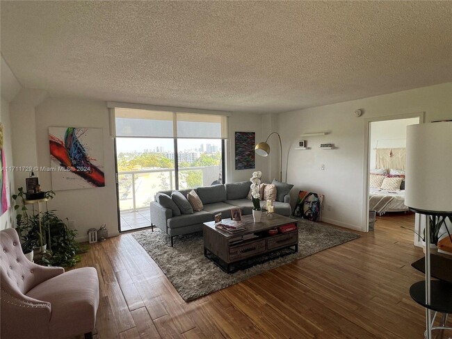 Photo - 13499 Biscayne Blvd Condo Unit 807