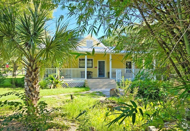 Building Photo - Beautifully restored historical house in A... Unit 1