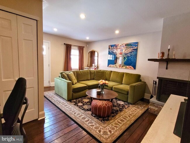 Building Photo - 1106 Lombard St