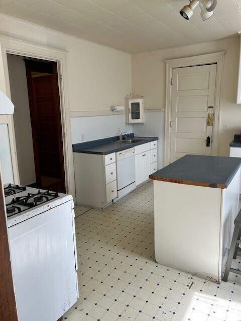 Photo - 453 W Mifflin St Unit 1