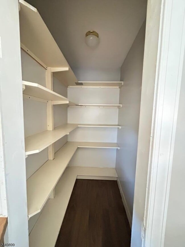 Photo - 263 E 22nd St
