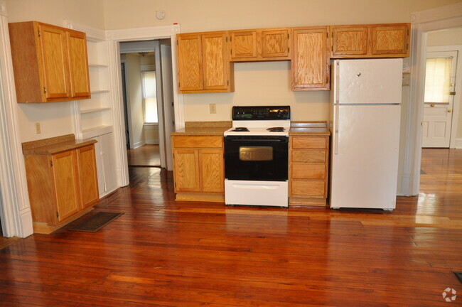 Building Photo - 337 S Broadway Park Unit B Rental