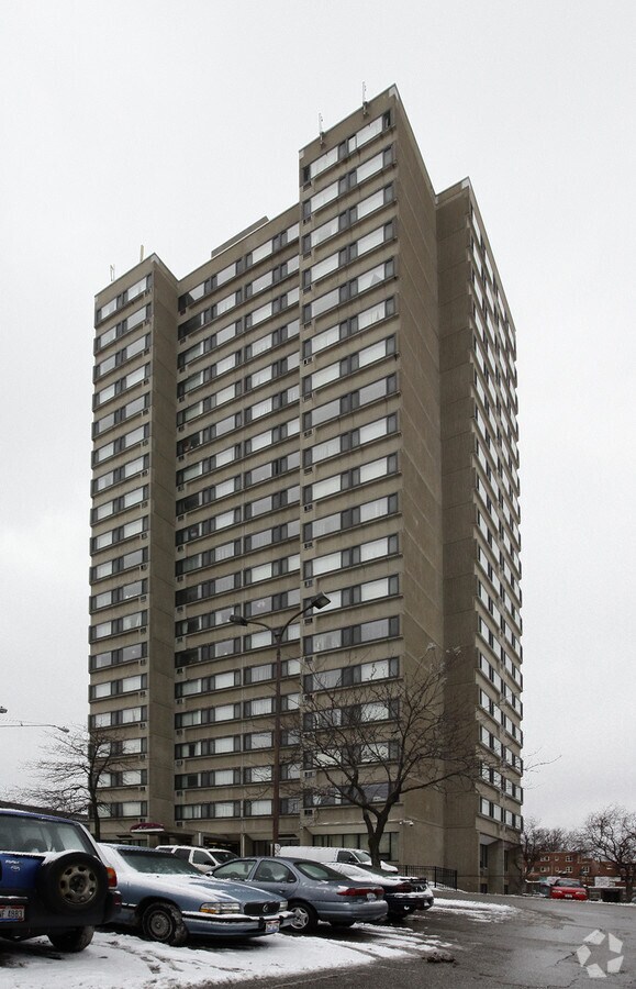 Photo - Lakeview Tower