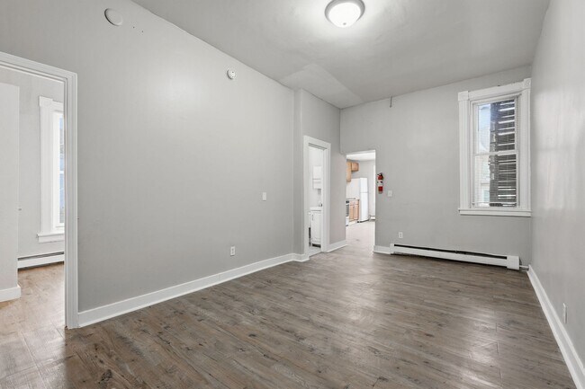 Photo - 1-Bed 1-Bath Unit Available Now in St. Paul! Unit 1