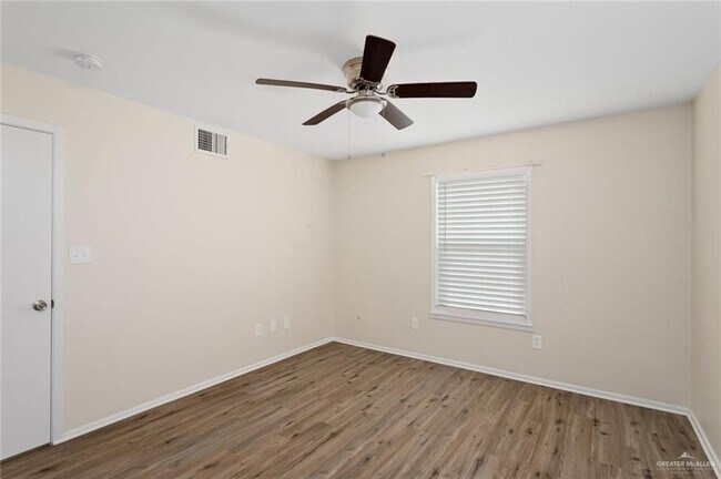 Photo - 13 Stubbs St Unit 1