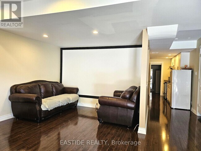 Photo - 33 Valmont Ave