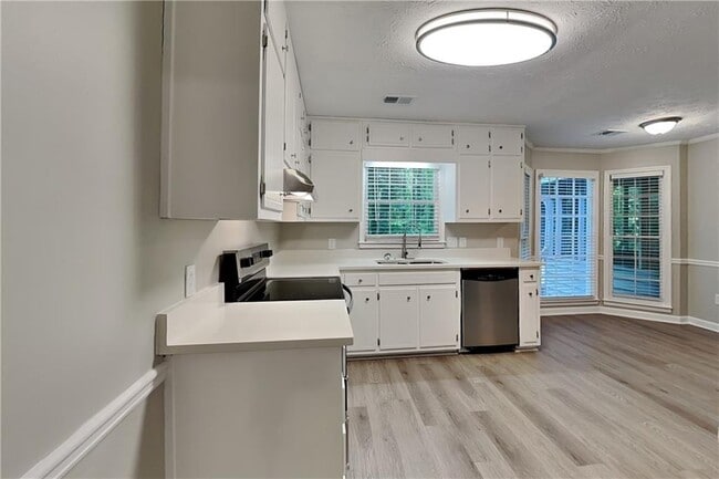 Photo - 1765 Blackwillow Dr