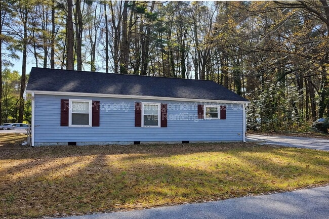 Photo - 1505 Axum Rd