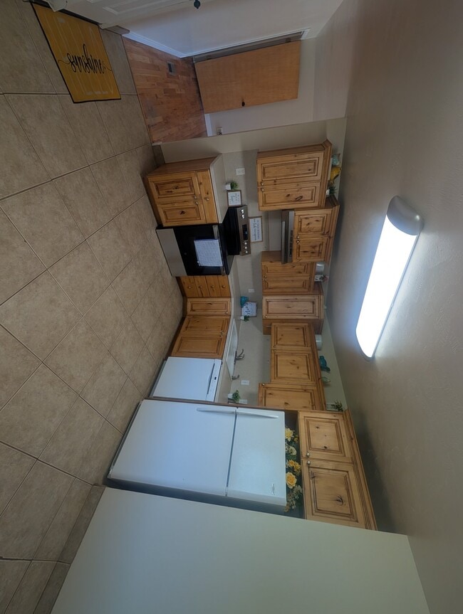 Photo - 183 W 1425 N
