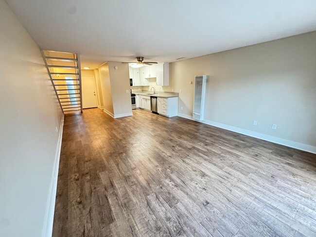 Photo - Batavia Gardens