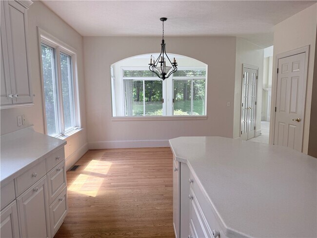 Photo - 11 Harrington Dr
