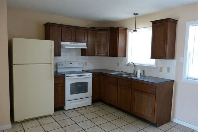 Photo - 3 bedroom 1 bath home.