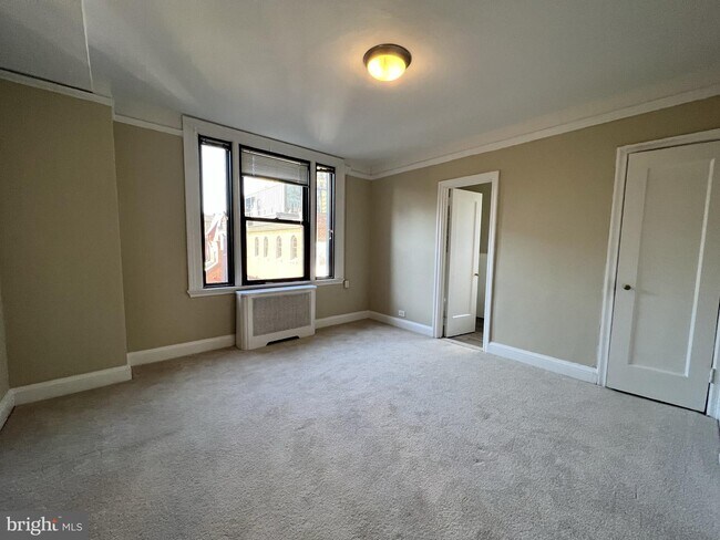 Photo - 2031 Locust St Unit 205